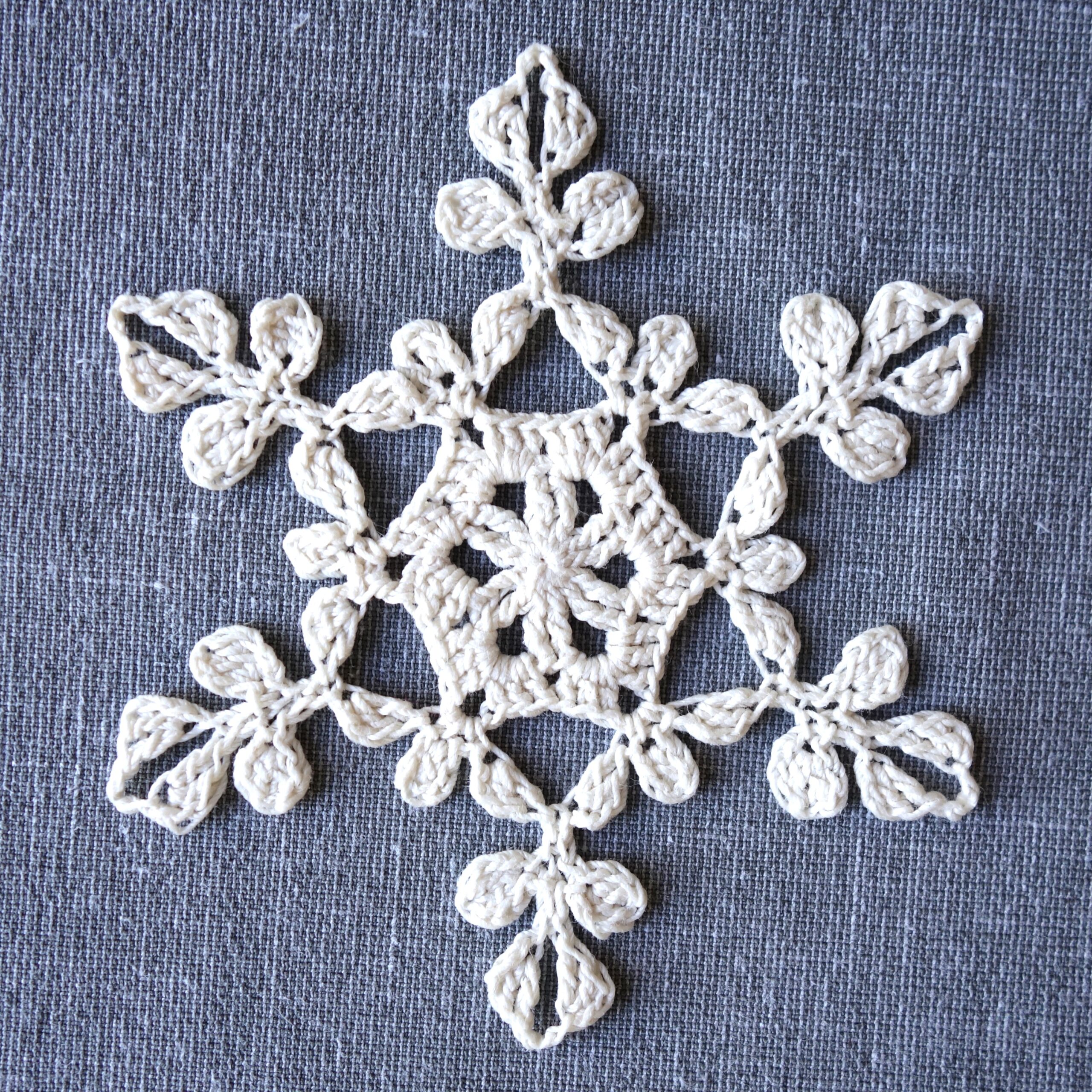 Nymphalidae Snowflake (Free Pattern)